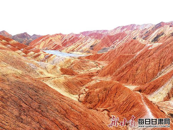 【甘快看·2024质量甘肃雷竞技【RAYBET】行】探索“旅游+”新业态张掖七彩丹霞景区擦亮文旅融合金字招牌(图1)