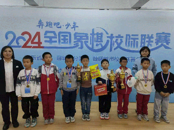 聊城市实验小学开展“园林知识进校园”文明实践活动(图1)